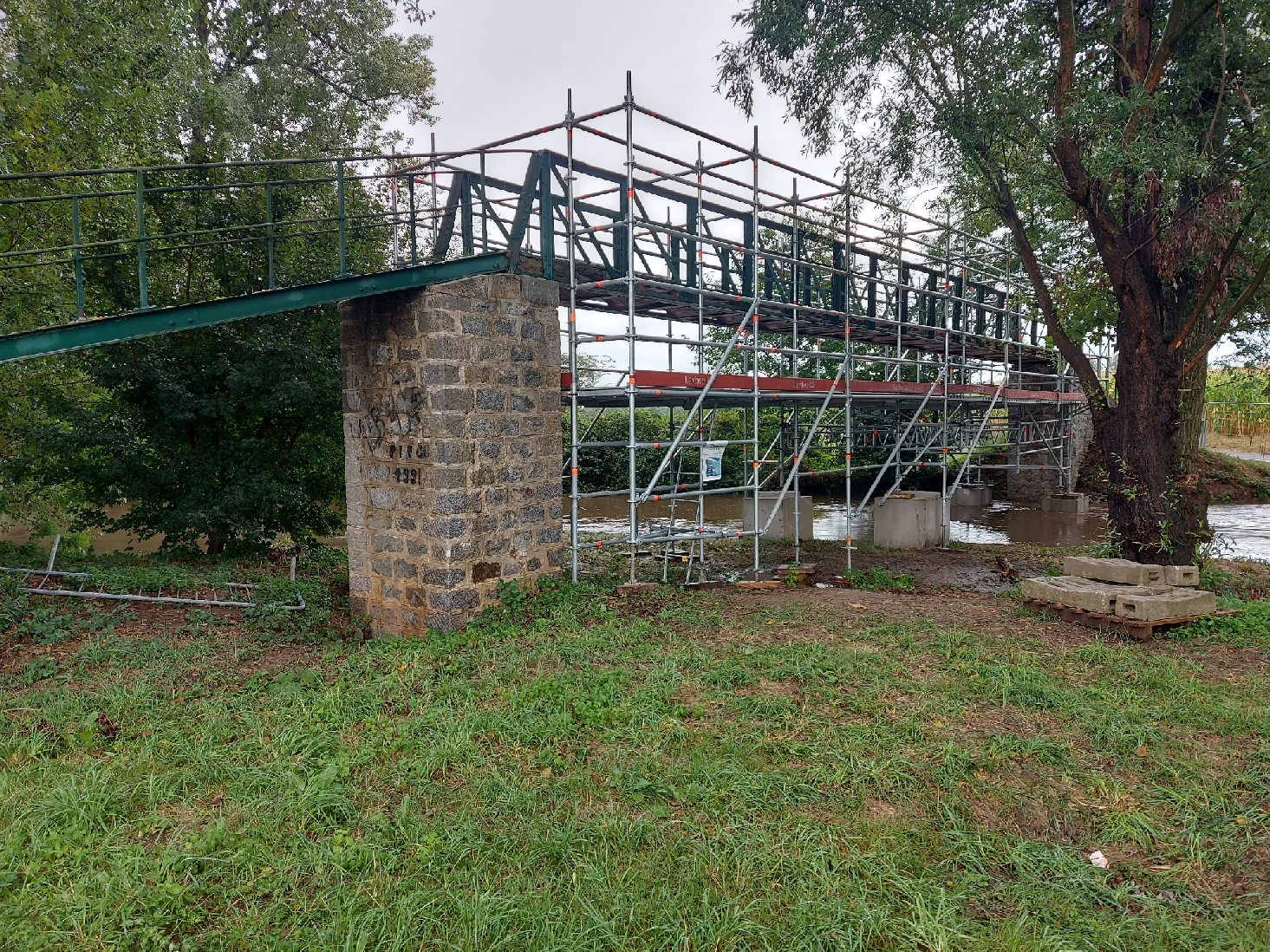 Passerelle de Meylieu)